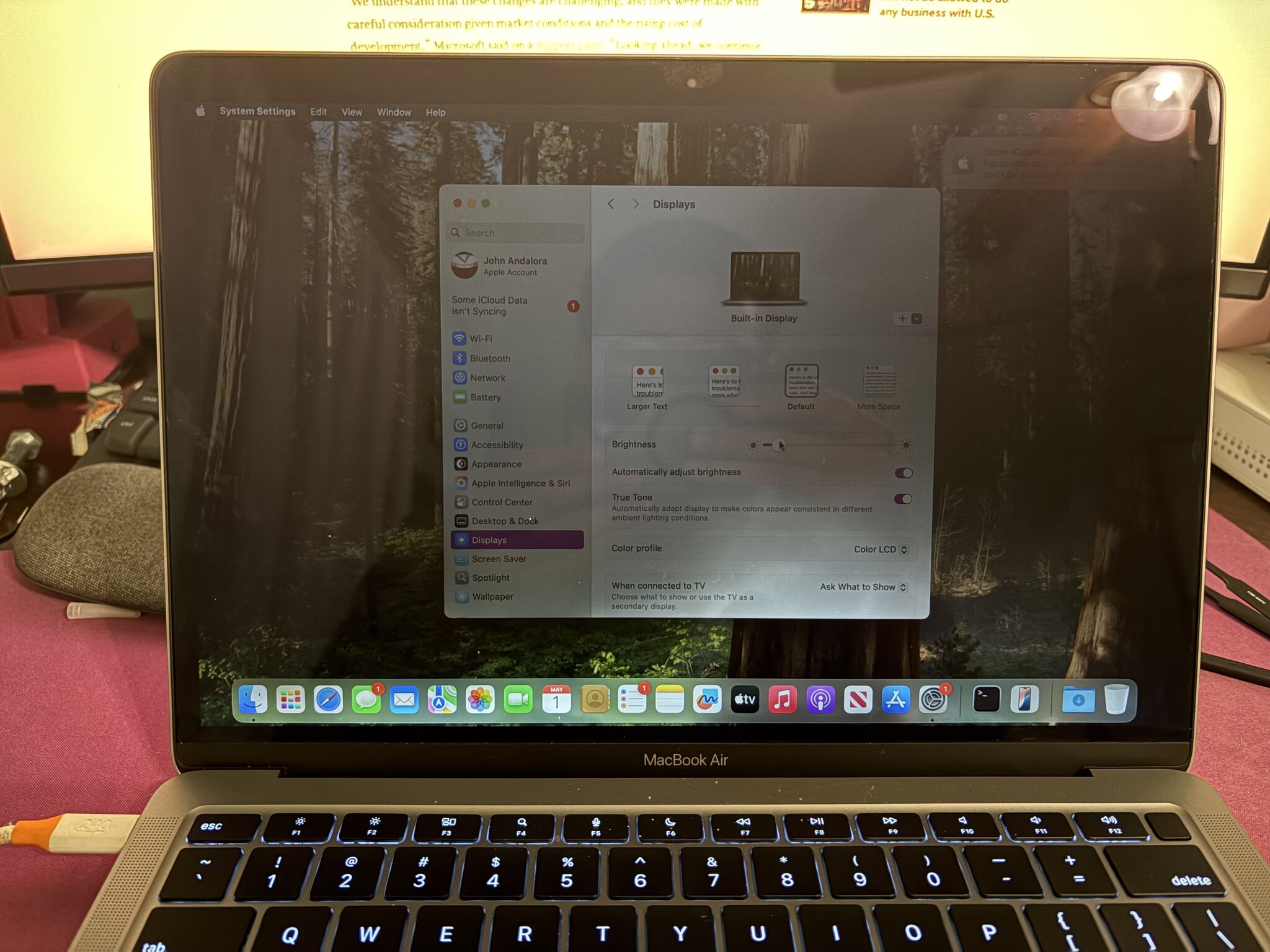 M1 Macbook Air screen replacement
